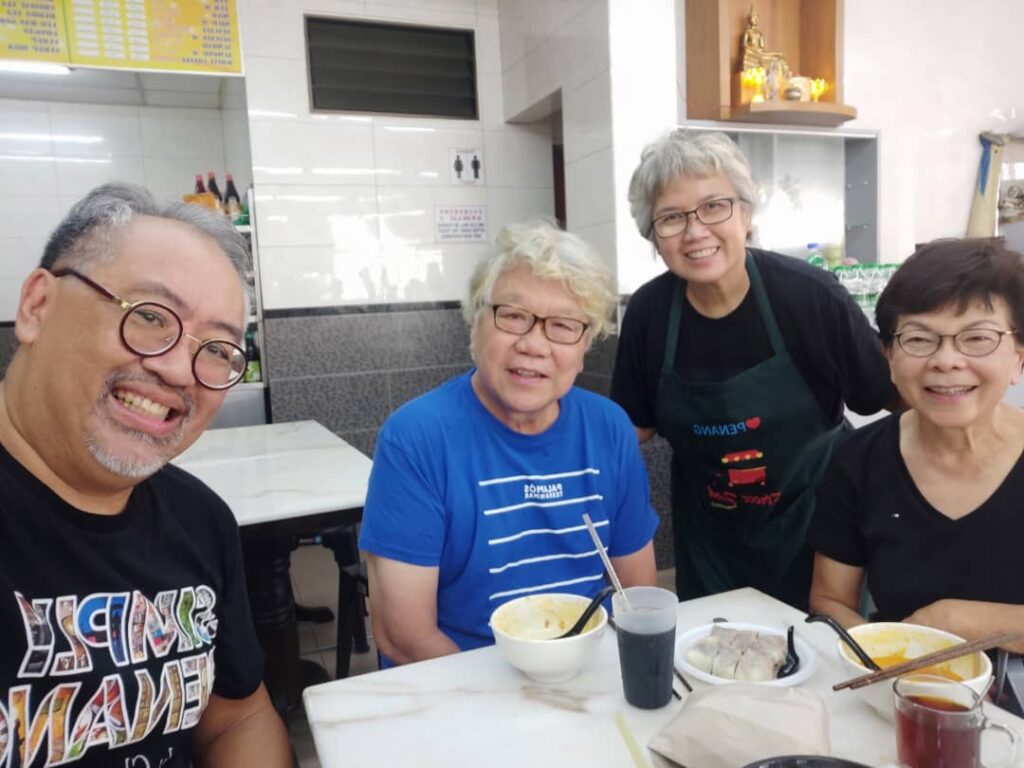 granny q lemak laksa customers